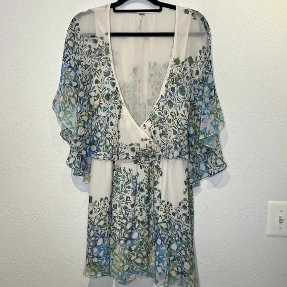 Free People BEST SELLER Sparks Fly Cape Mini Dress Sz M - Picture 3 of 8